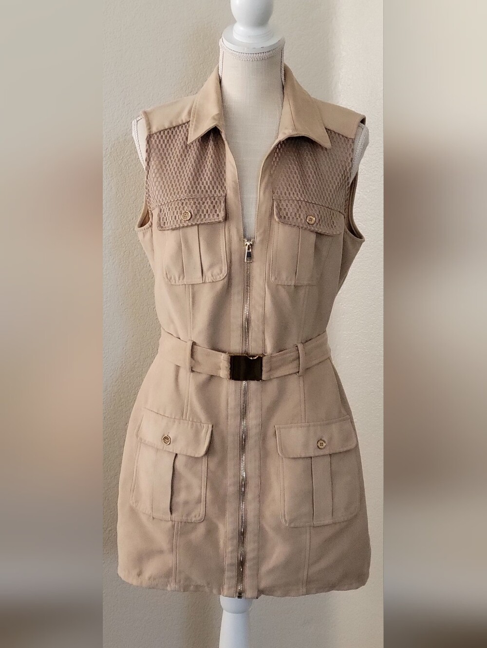 bebe Sleeveless Utility Jacket in Tan